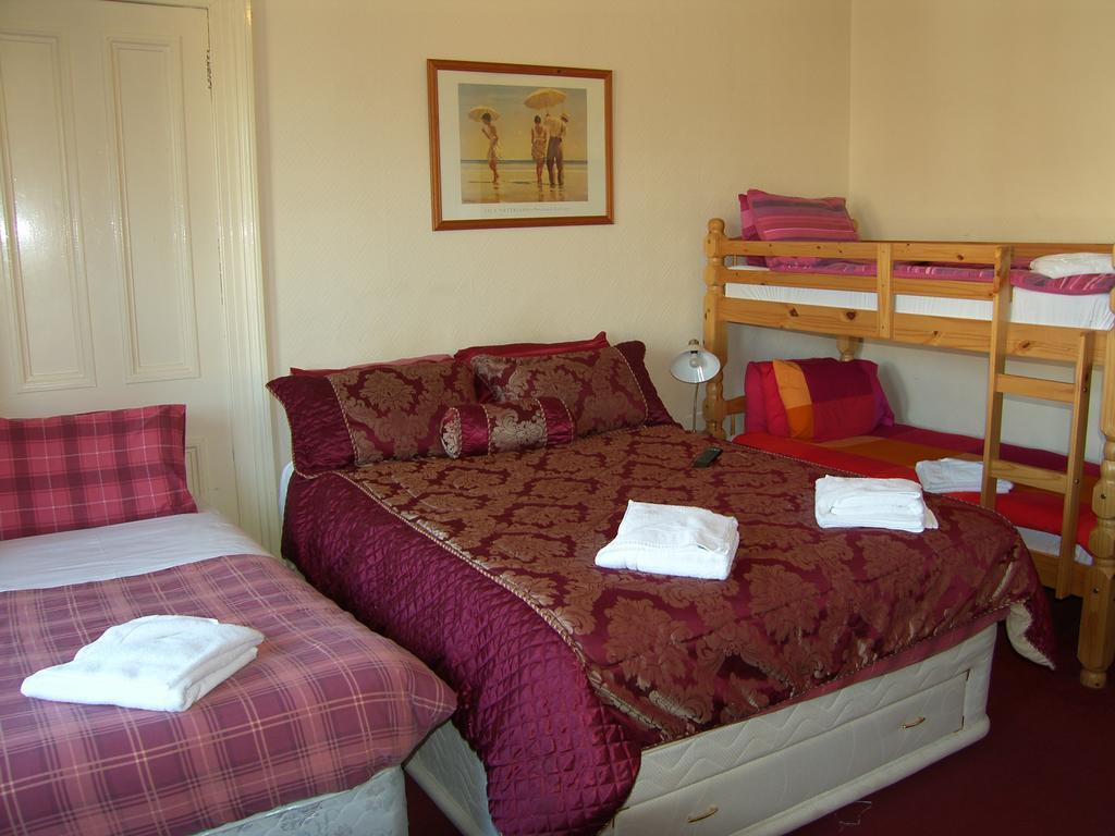 Regis Guest House Edimburgo Habitación foto