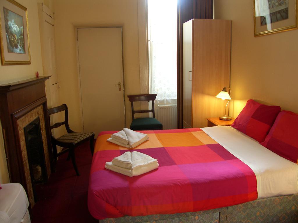 Regis Guest House Edimburgo Habitación foto