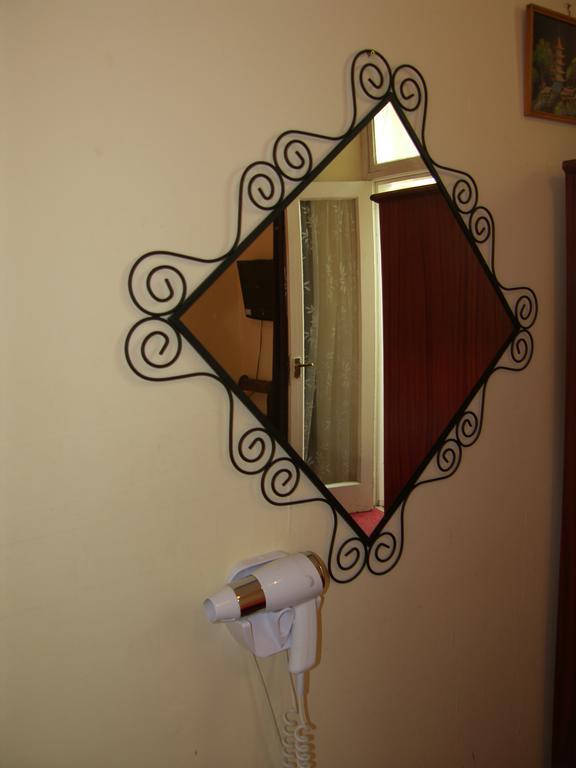 Regis Guest House Edimburgo Habitación foto