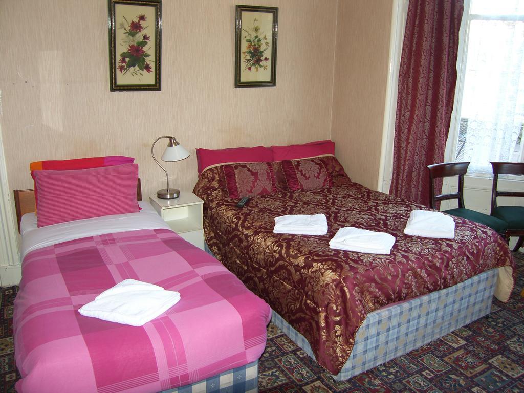 Regis Guest House Edimburgo Habitación foto